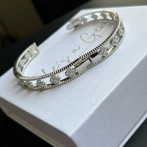 Elegant Silver Floral Bracelet